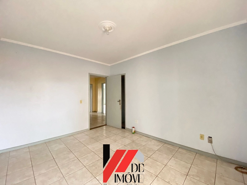 SOBRADO AMPLO EM ÓTIMA LOCALIZAÇÃO A VENDA!!!: 2ª foto da galeria de imagens do imóvel