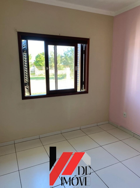 CASA DE ESQUINA A 3 QUADRAS DA PRAIA!!: 2ª foto da galeria de imagens do imóvel