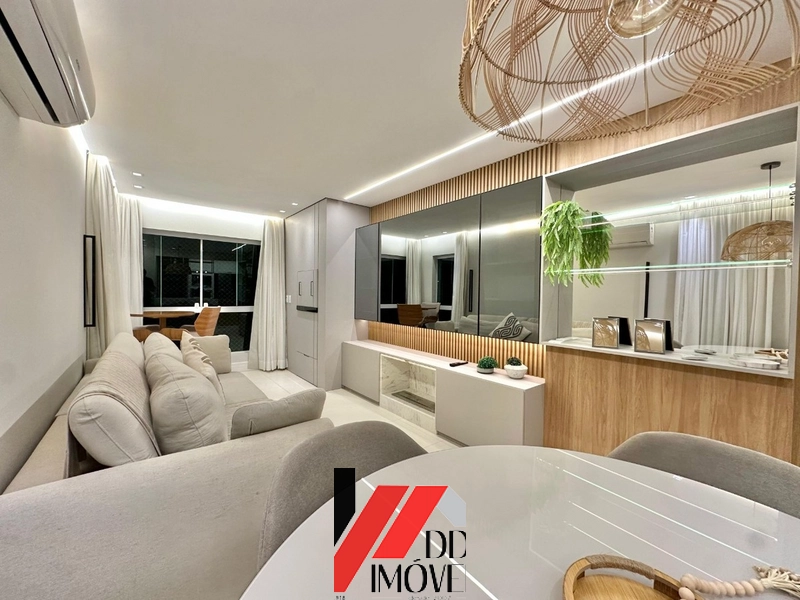 APARTAMENTO A UMA QUADRA DO MAR!!: 1ª foto da galeria de imagens do imóvel