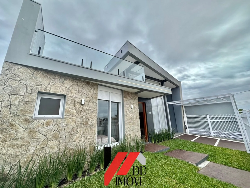 CASA COM ROOFTOP PERTINHO DO MAR!!