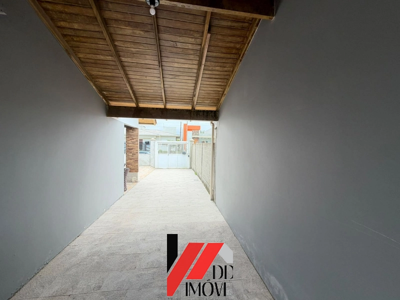 CASA COM PISCINA PERTINHO DO MAR!!: 7ª foto da galeria de imagens do imóvel