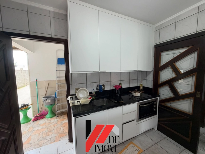CASA COM PISCINA PERTINHO DO MAR!!: 9ª foto da galeria de imagens do imóvel