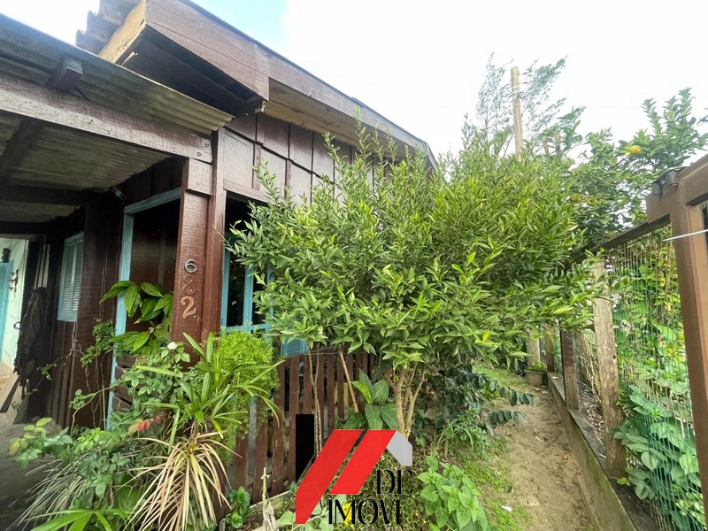 2 CASAS NO MESMO PÁTIO. PARA VC QUE TEM FAMILIA GRANDE.: 2ª foto da galeria de imagens do imóvel