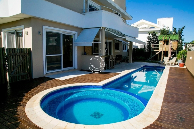Belissima casa a venda perto da Porch Jurerê internacional: 32ª foto da galeria de imagens do imóvel