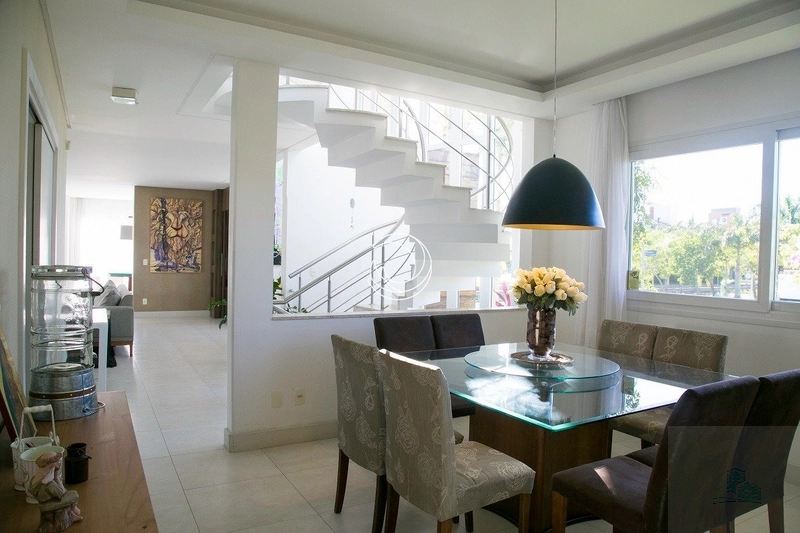 Belissima casa a venda perto da Porch Jurerê internacional: 6ª foto da galeria de imagens do imóvel
