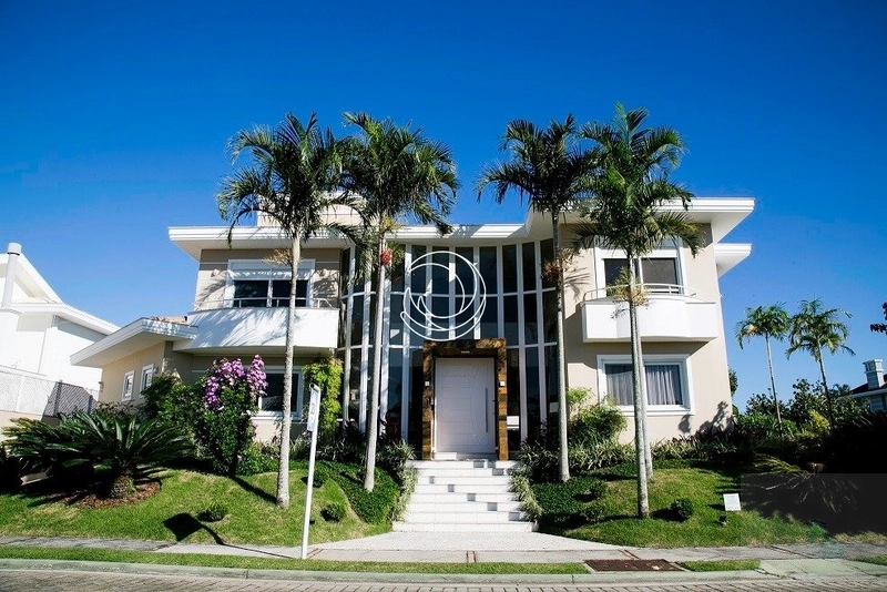 Belissima casa a venda perto da Porch Jurerê internacional: 38ª foto da galeria de imagens do imóvel