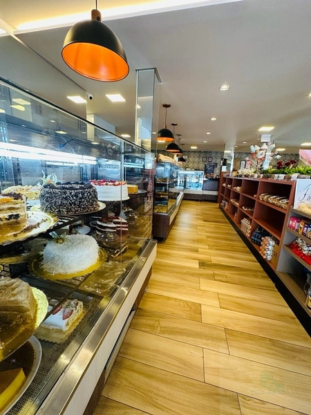 Casa resid comercial a venda Funciona como pardaria e confeitaria: 1ª foto da galeria de imagens do imóvel