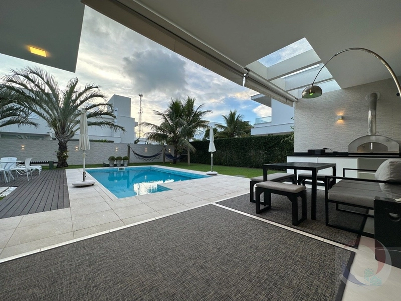 Casa a venda em condominio fechado em Jurere Internacional Amoreville: 1ª foto da galeria de imagens do imóvel