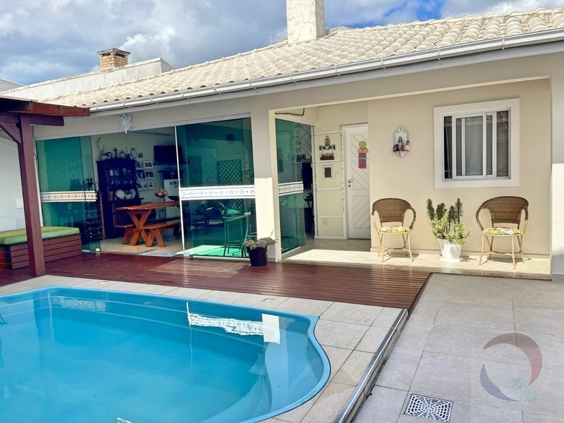 Casa residencial a venda no bairro Carianos: 10ª foto da galeria de imagens do imóvel