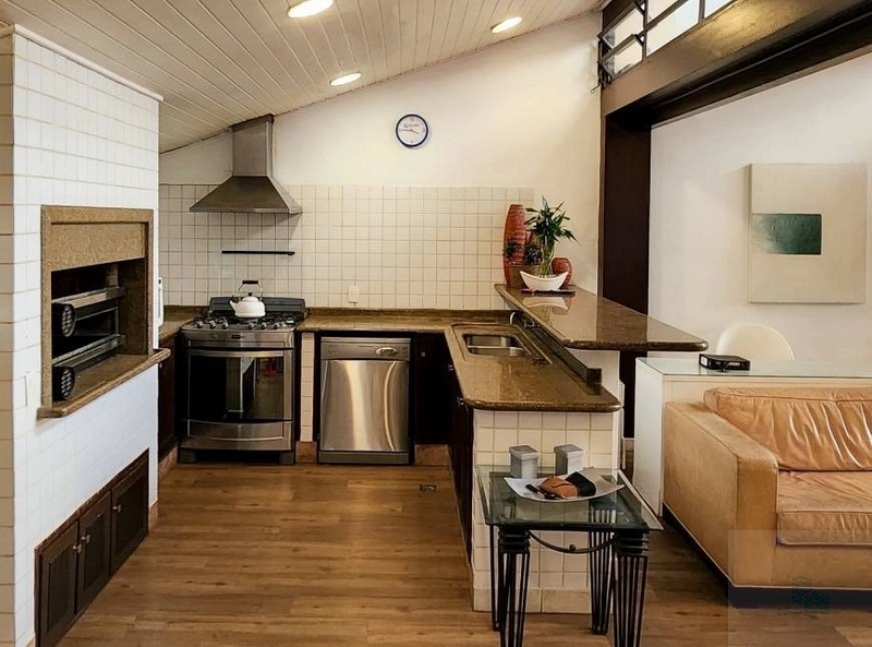 Apartamento garden com piscina vista para o mar na beira Florianópolis: 4ª foto da galeria de imagens do imóvel