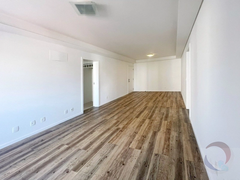 Apartamento a venda próximo ao Shopping beira mar e praça Celso Ramos: 5ª foto da galeria de imagens do imóvel
