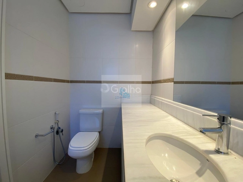 Apartamento de 221m² com 3 suítes na Agronômica: 15ª foto da galeria de imagens do imóvel