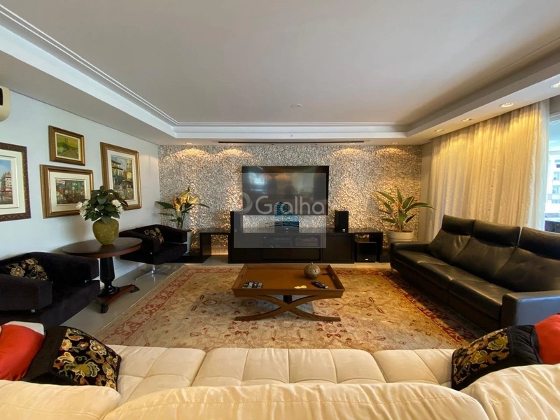Apartamento de 221m² com 3 suítes na Agronômica: 3ª foto da galeria de imagens do imóvel
