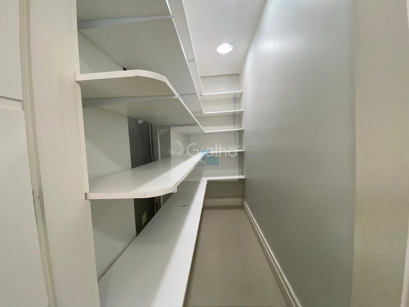 Apartamento de 221m² com 3 suítes na Agronômica: 11ª foto da galeria de imagens do imóvel