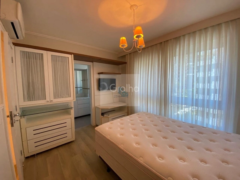 Apartamento de 221m² com 3 suítes na Agronômica: 14ª foto da galeria de imagens do imóvel