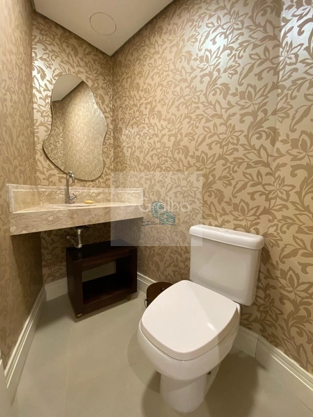 Apartamento de 221m² com 3 suítes na Agronômica: 8ª foto da galeria de imagens do imóvel