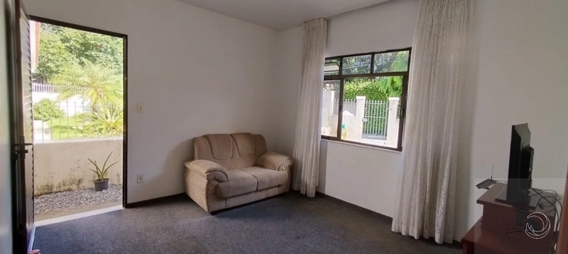 Casa residencial no Córrego Grande: 3ª foto da galeria de imagens do imóvel