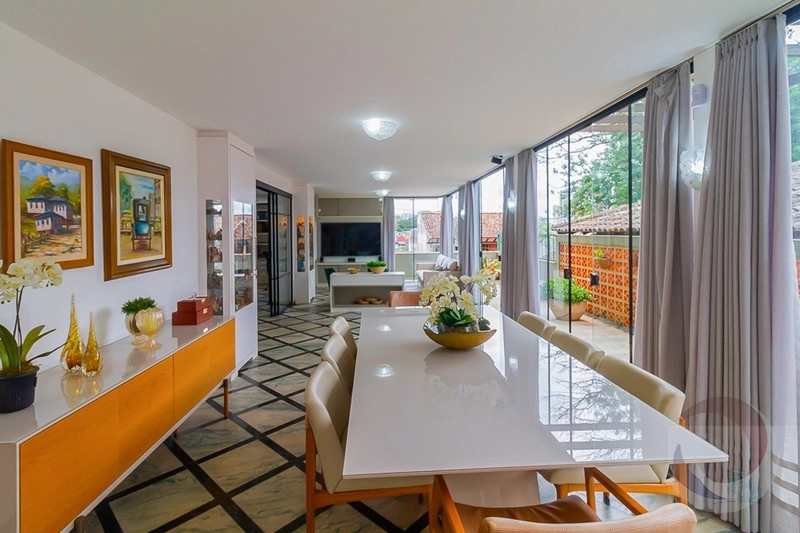Casa alto padrão Agronômica perto do WOA: 11ª foto da galeria de imagens do imóvel