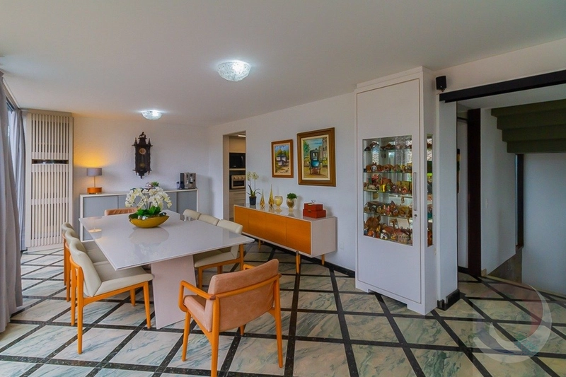 Casa alto padrão Agronômica perto do WOA: 10ª foto da galeria de imagens do imóvel