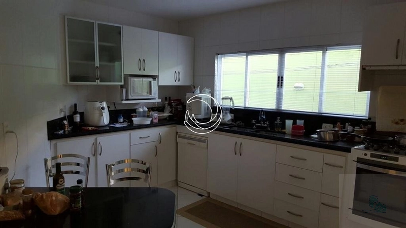 Casa com 4 dormitórios e 3 suítes em Florianópolis: 22ª foto da galeria de imagens do imóvel