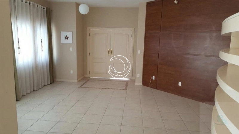 Casa com 4 dormitórios e 3 suítes em Florianópolis: 12ª foto da galeria de imagens do imóvel