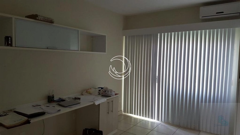 Casa com 4 dormitórios e 3 suítes em Florianópolis: 9ª foto da galeria de imagens do imóvel
