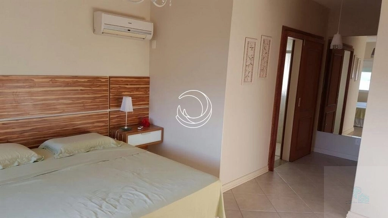 Casa com 4 dormitórios e 3 suítes em Florianópolis: 8ª foto da galeria de imagens do imóvel