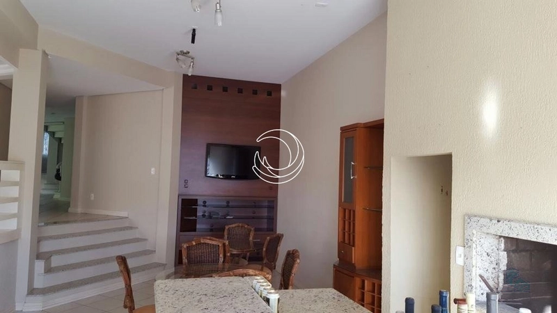 Casa com 4 dormitórios e 3 suítes em Florianópolis: 19ª foto da galeria de imagens do imóvel