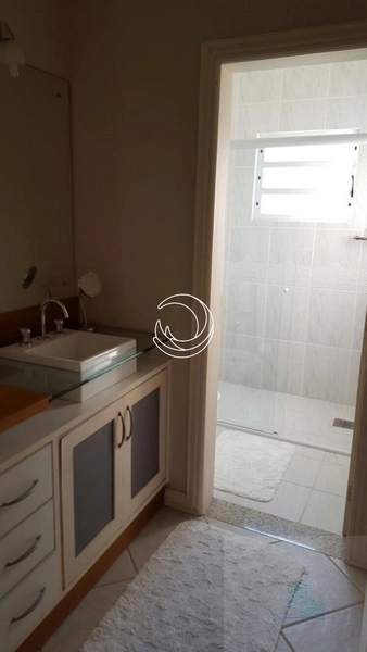 Casa com 4 dormitórios e 3 suítes em Florianópolis: 10ª foto da galeria de imagens do imóvel