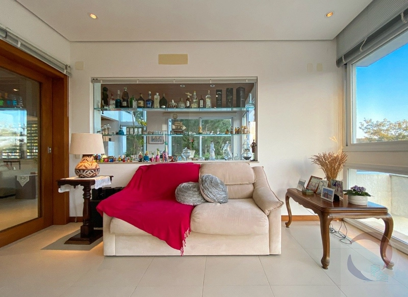 Casa de luxo com 5 dormitórios e 4 suítes em Florianópolis: 13ª foto da galeria de imagens do imóvel