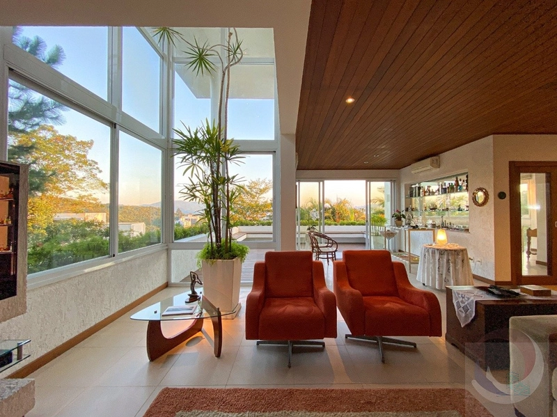 Casa de luxo com 5 dormitórios e 4 suítes em Florianópolis: 34ª foto da galeria de imagens do imóvel