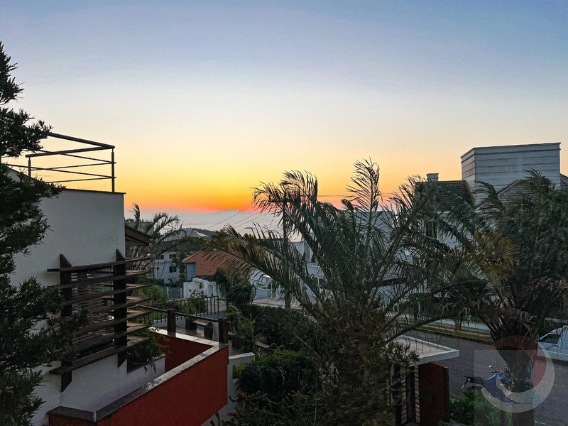Casa de luxo com 5 dormitórios e 4 suítes em Florianópolis: 55ª foto da galeria de imagens do imóvel