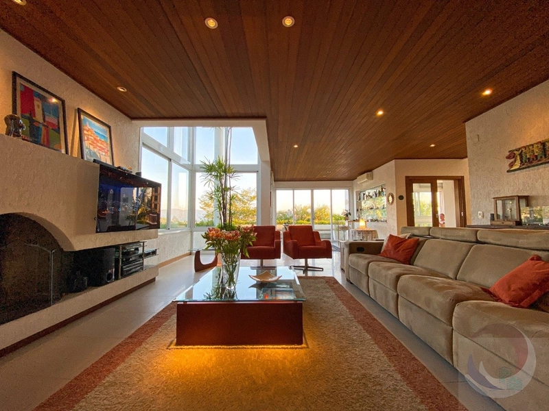 Casa de luxo com 5 dormitórios e 4 suítes em Florianópolis: 49ª foto da galeria de imagens do imóvel