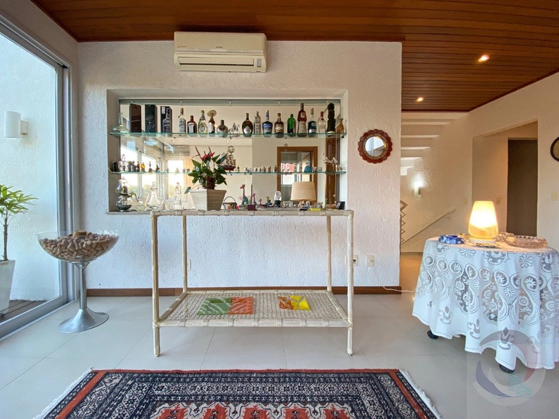 Casa de luxo com 5 dormitórios e 4 suítes em Florianópolis: 36ª foto da galeria de imagens do imóvel