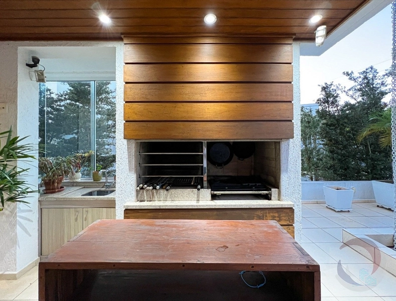 Casa de luxo com 5 dormitórios e 4 suítes em Florianópolis: 56ª foto da galeria de imagens do imóvel