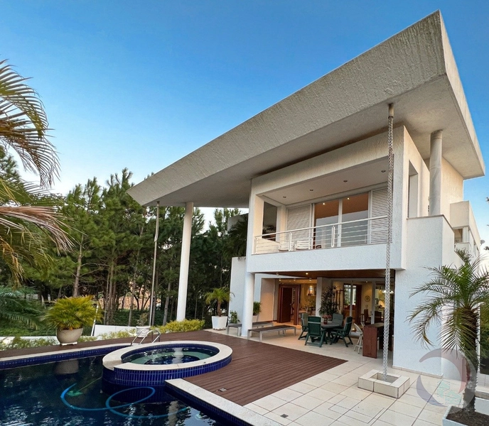 Casa de luxo com 5 dormitórios e 4 suítes em Florianópolis: 8ª foto da galeria de imagens do imóvel