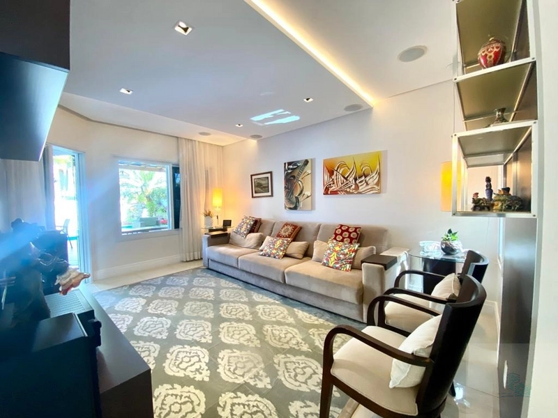 Casa de Luxo em Jurerê Internacional - 5 Dormitórios - Venda: 20ª foto da galeria de imagens do imóvel