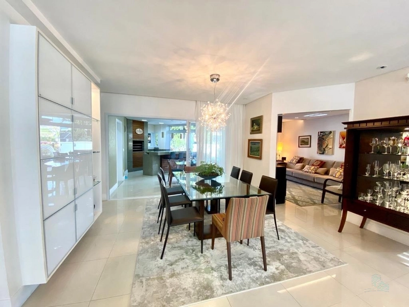 Casa de Luxo em Jurerê Internacional - 5 Dormitórios - Venda: 16ª foto da galeria de imagens do imóvel