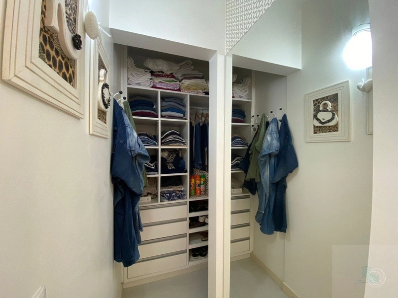 Duplex para venda tem 121 metros quadrados com 3 quartos em Córrego Gr: 10ª foto da galeria de imagens do imóvel