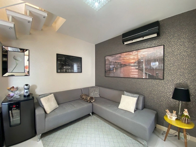 Duplex para venda tem 121 metros quadrados com 3 quartos em Córrego Gr: 4ª foto da galeria de imagens do imóvel