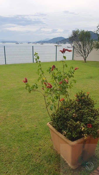 Casa a venda frente mar em Santo Antonio Lisboa: 3ª foto da galeria de imagens do imóvel