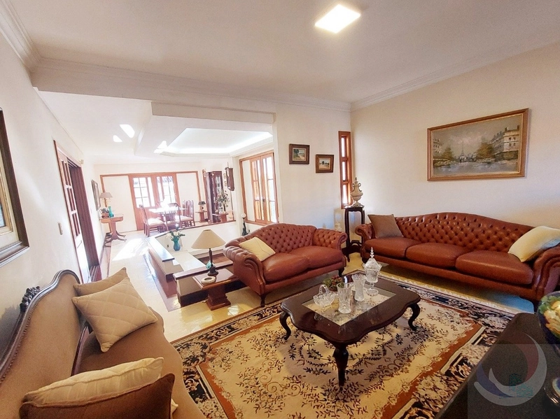Casa Residencial à venda em Florianópolis: 1ª foto da galeria de imagens do imóvel