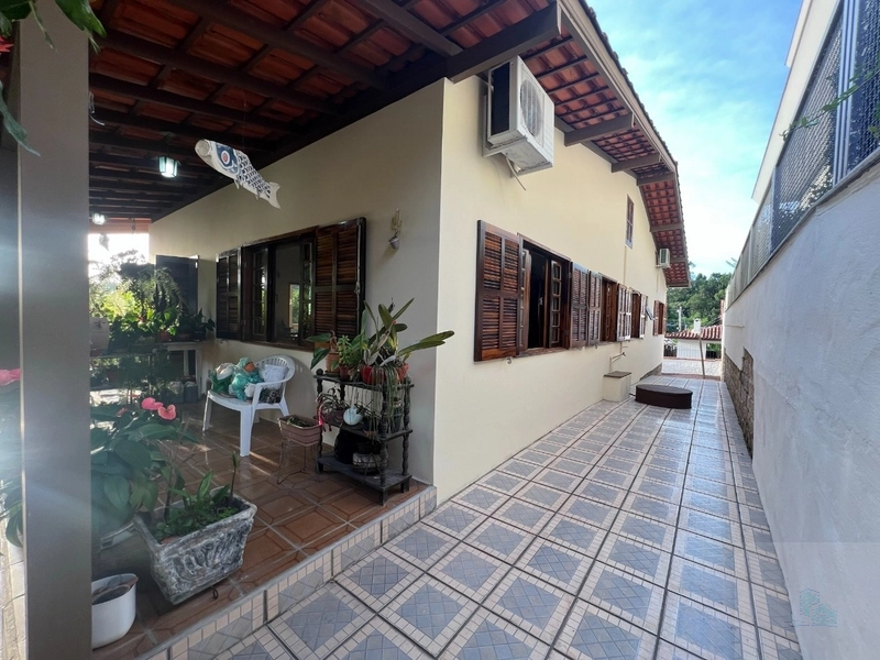 Casa à venda em Florianópolis, Sambaqui: 9ª foto da galeria de imagens do imóvel