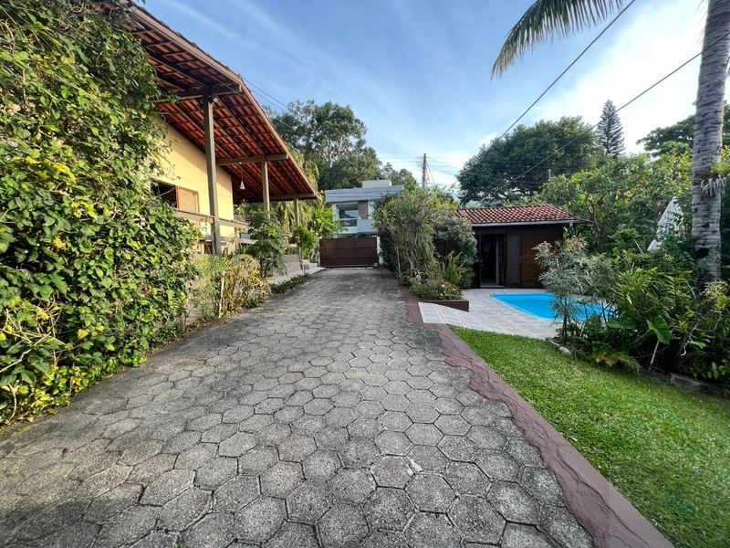 Casa à venda em Florianópolis, Sambaqui: 30ª foto da galeria de imagens do imóvel