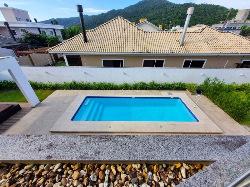 Casa à venda em Florianópolis, Bairro Cachoeira Do Bom Jesus: 5ª foto da galeria de imagens do imóvel