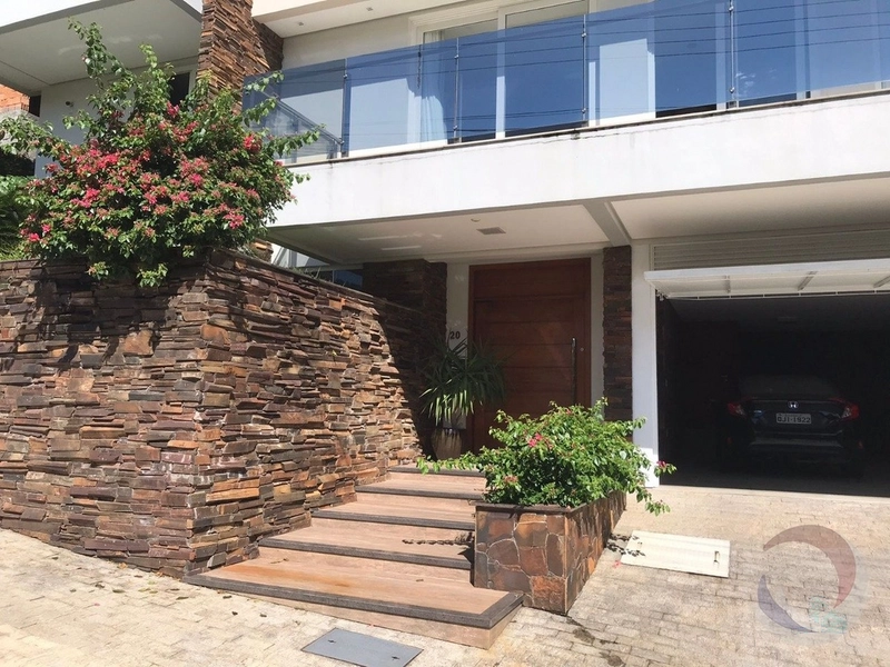 Casa à venda em Florianópolis - Roland Garros: 2ª foto da galeria de imagens do imóvel