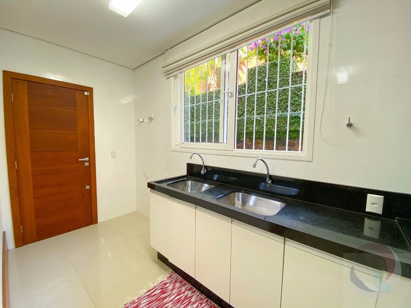 Casa à venda em Florianópolis - Roland Garros: 4ª foto da galeria de imagens do imóvel