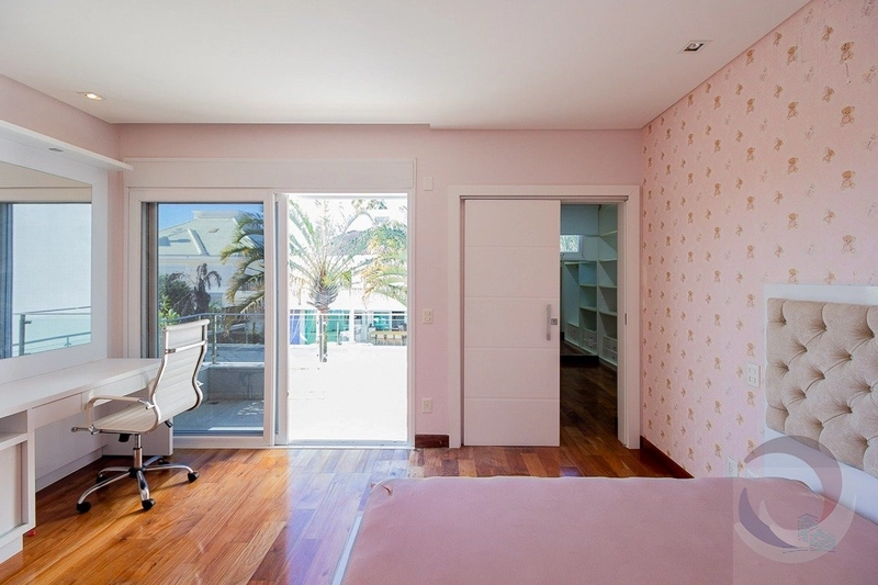 Casa para venda possui 728 metros quadrados com 7 quartos: 30ª foto da galeria de imagens do imóvel