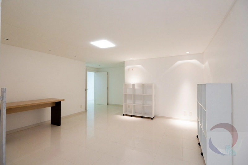Casa para venda possui 728 metros quadrados com 7 quartos: 52ª foto da galeria de imagens do imóvel