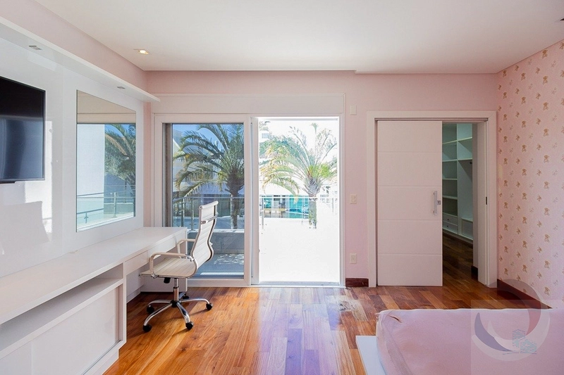 Casa para venda possui 728 metros quadrados com 7 quartos: 31ª foto da galeria de imagens do imóvel